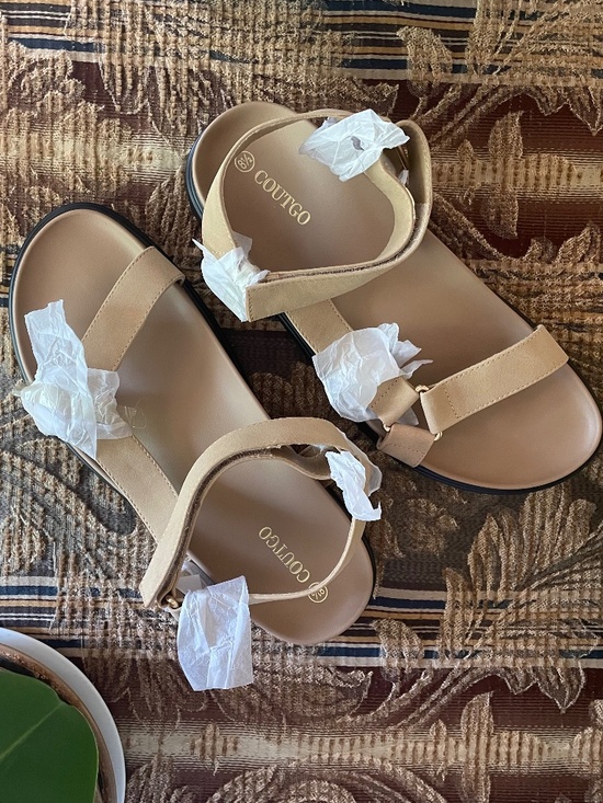 Coutgo Shoes - NWT Coutgo Tan Ankle Strap Platform Vegan/Faux Leather Sandals - size 8.5